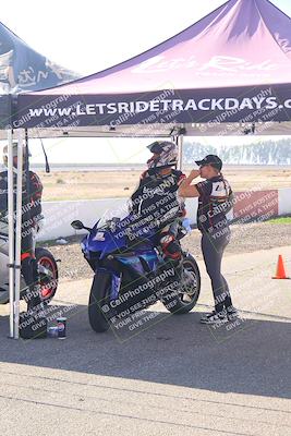 media/Nov-03-2025-Lets Ride (Mon) [[4d74c1c4d3]]/C Group/Grid/